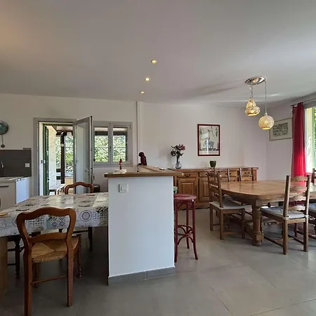 Maison Individuelle Spacieuse Avec Jardin A - Fr-1-252a-135 Holiday home