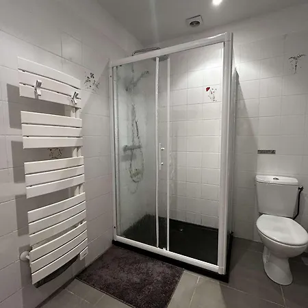 Nyaraló Maison Individuelle Spacieuse Avec Jardin A - Fr-1-252a-135 Cagnes-sur-Mer
